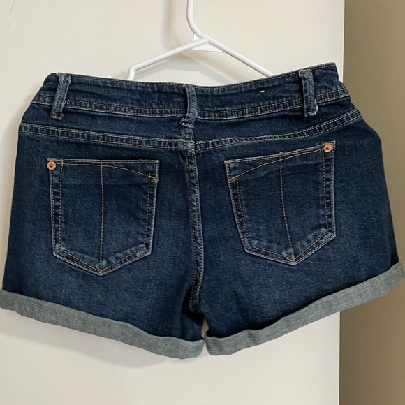 Cotton on denim shorts - Picture 2 of 3